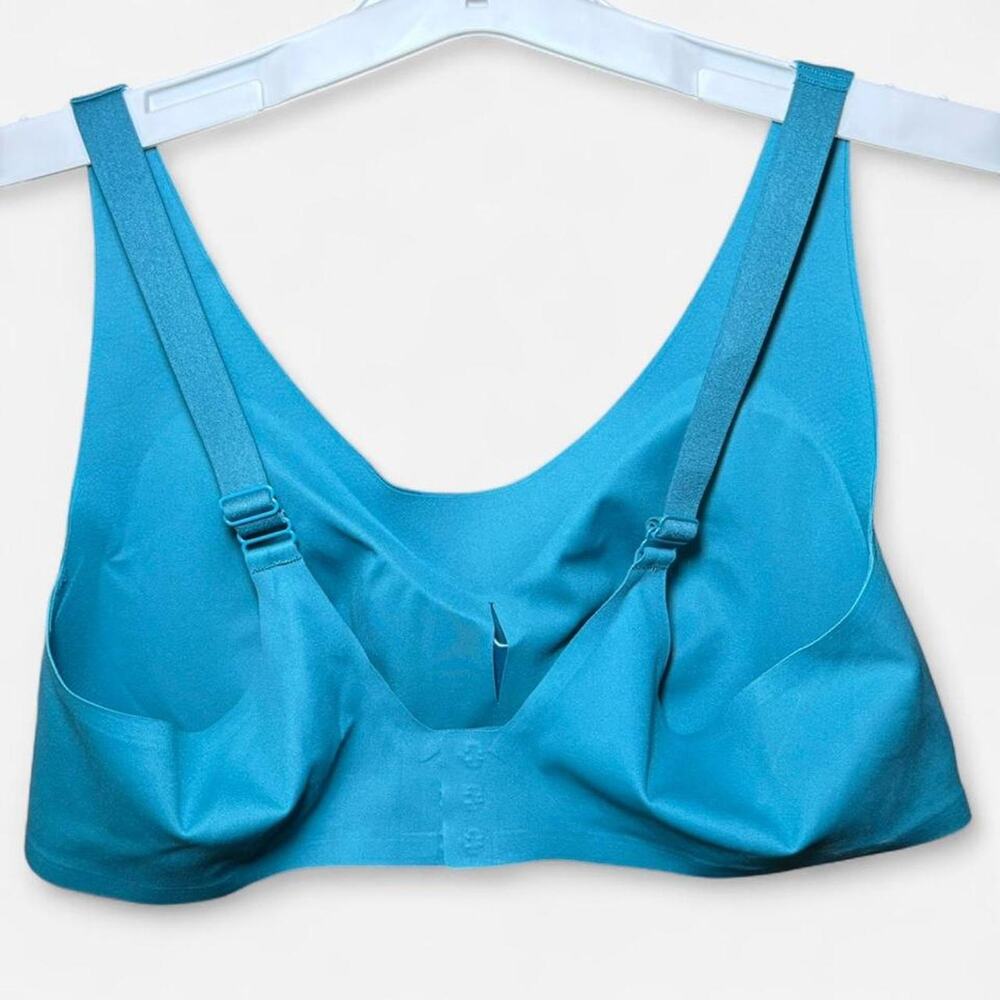 Ambrielle Women’s XXL Seamless Wireless Bra Blue - Picture 3 of 6